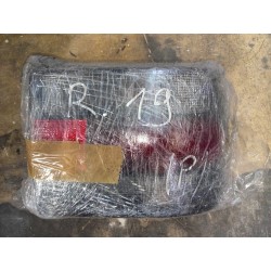 RENAULT 19 HB LAMPA TYLNA...